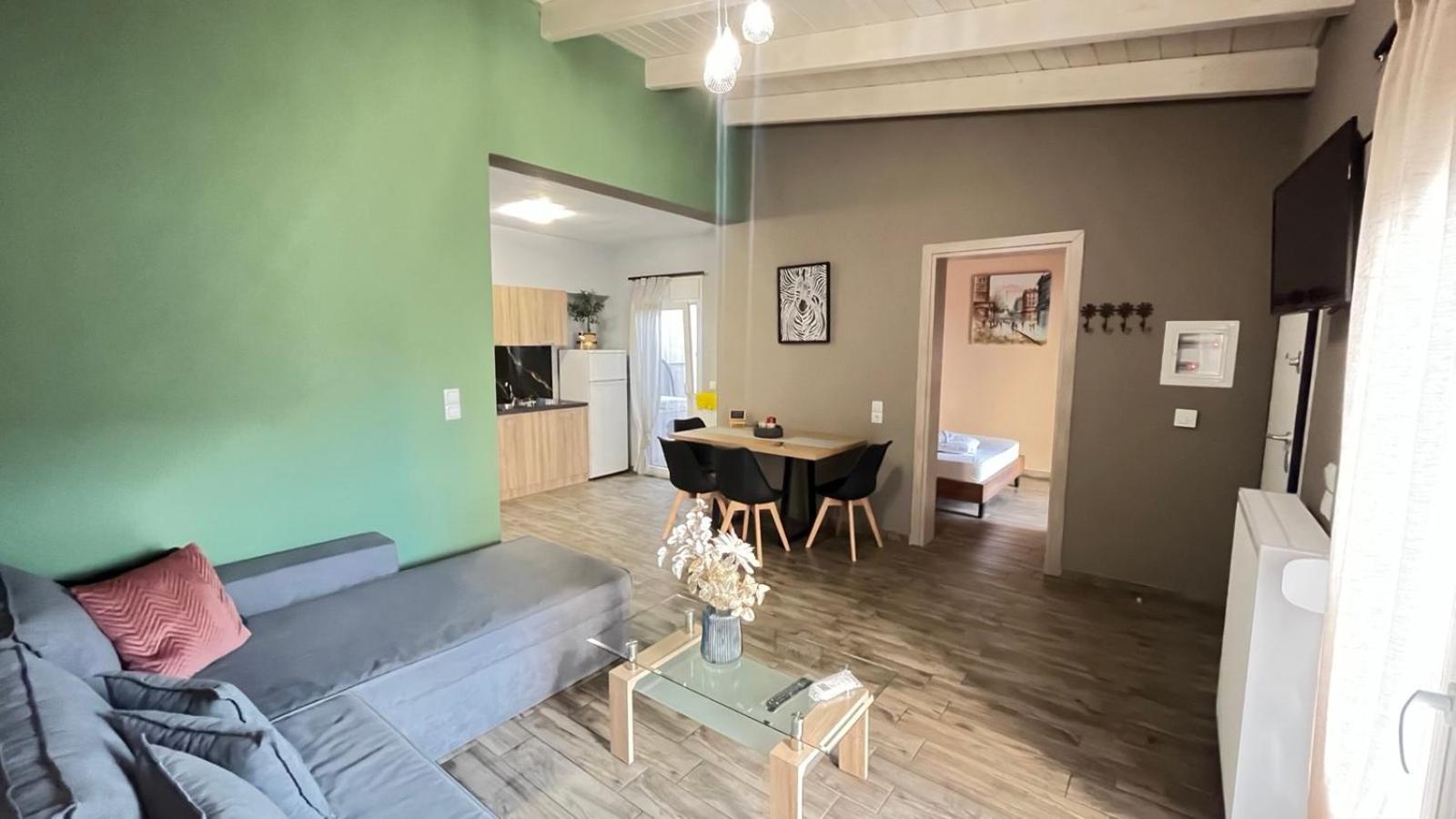 Ria'S Gardenview Apartment Ioannina Buitenkant foto