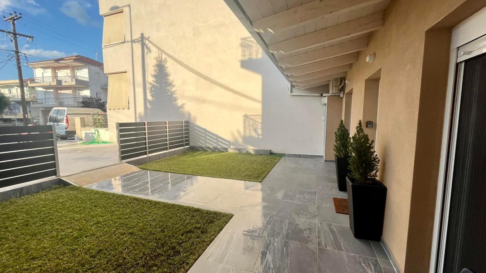 Ria'S Gardenview Apartment Ioannina Buitenkant foto